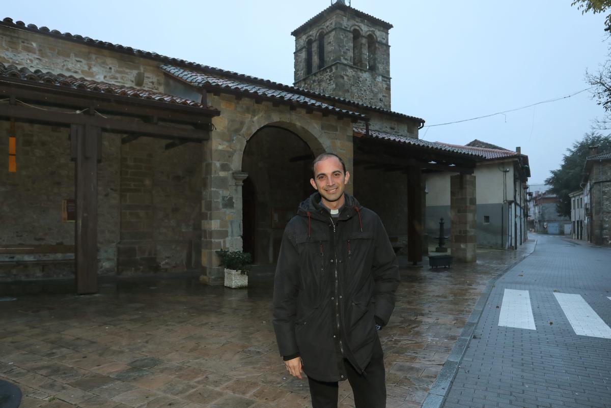 Daniel Becerril, de 36 años, representa el sacerdote más joven de la Diócesis de Palencia.