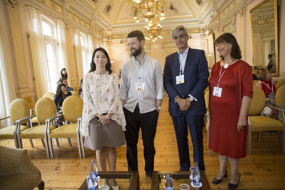 Reunión de "Compromiso Asturias XXI" en Las Caldas