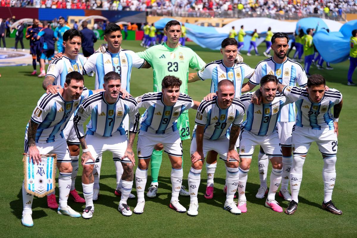 Alineación de Argentina en la final. Alineación de Argentina en la final.