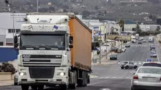 Los empresarios alicantinos piden mejorar el transporte para evitar que los trabajadores rechacen empleos por no poder desplazarse