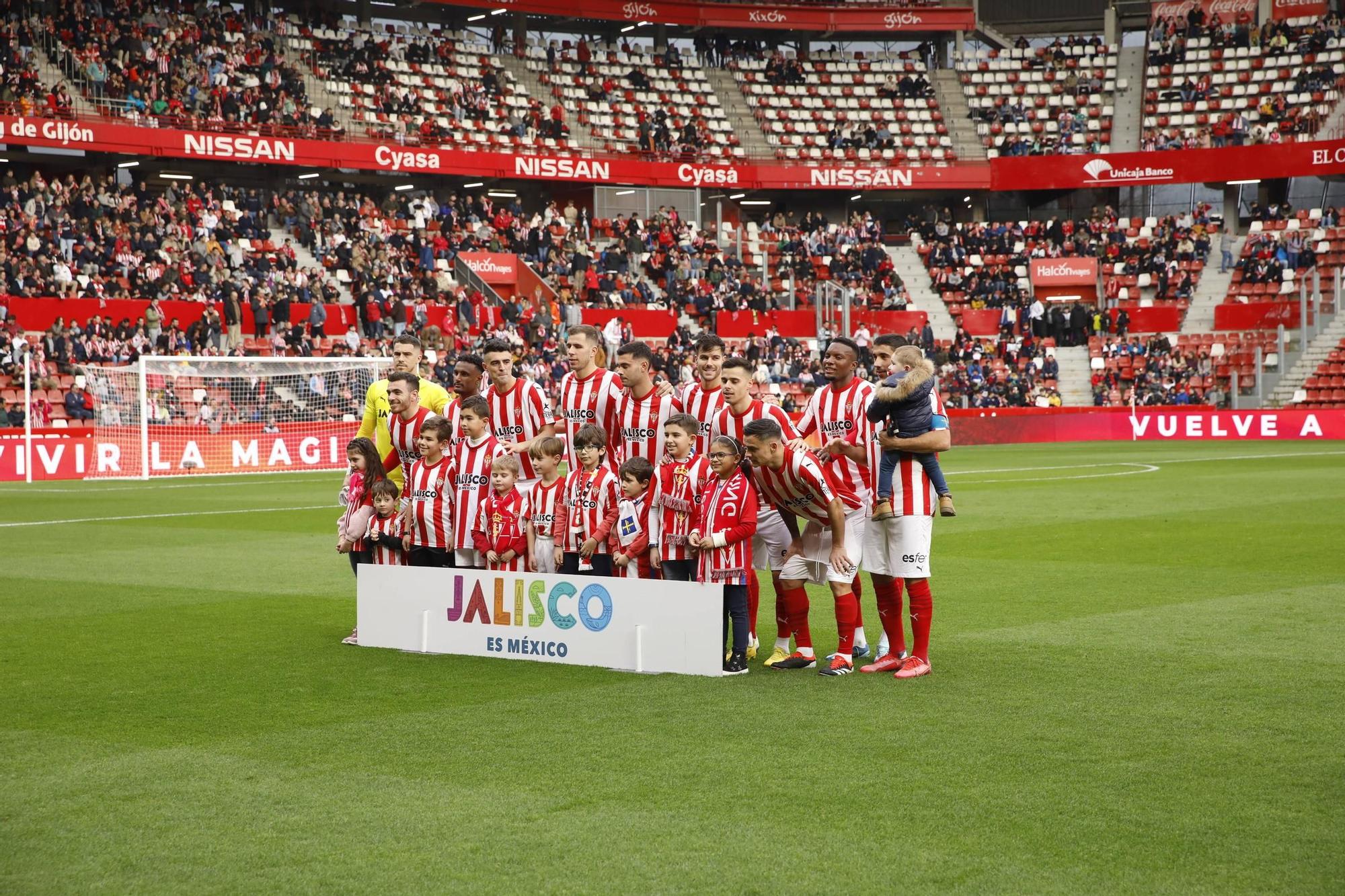 En imágenes: el encuentro entre el Sporting de Gijón y el Huesca