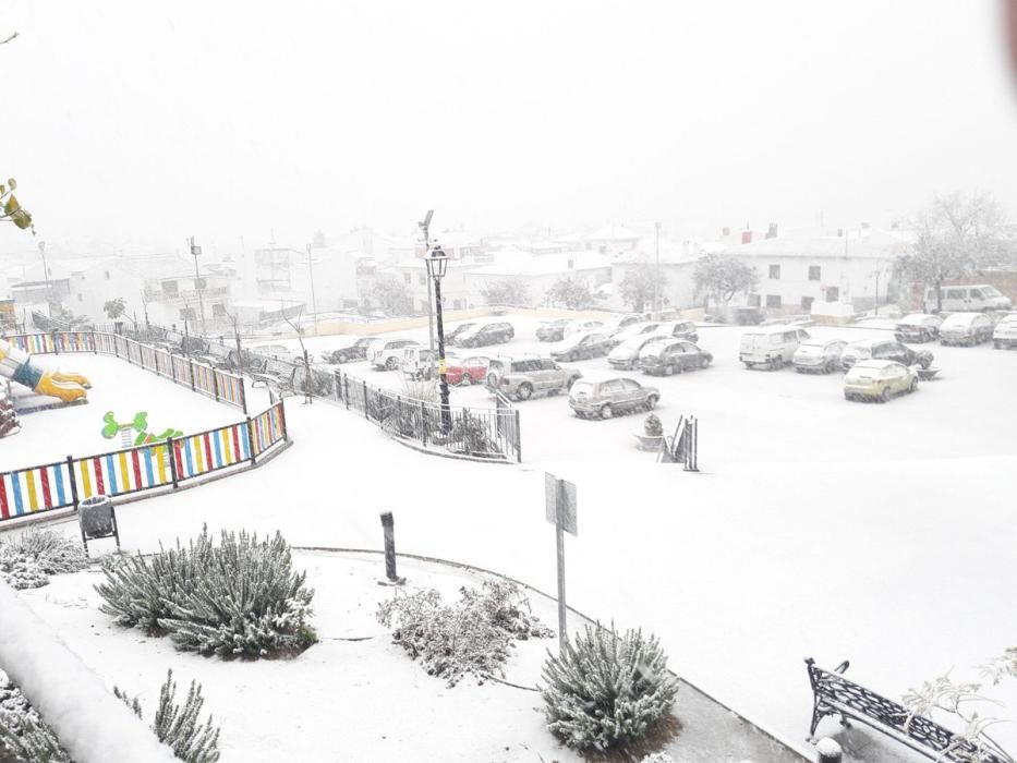 Nieve en Yunquera este lunes, 8 de enero.