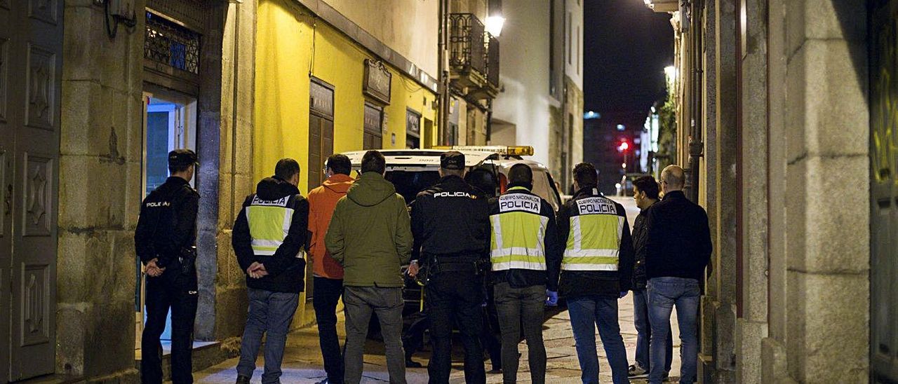 El Bar Novo al descubrirse el crimen. // BRAIS L. El Bar Novo al descubrirse el crimen. // BRAIS L.