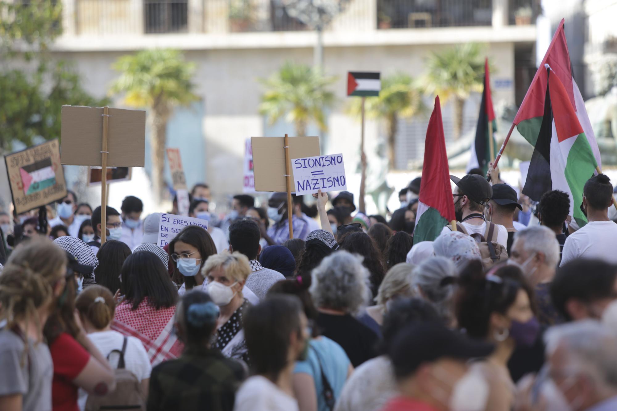 Una concentración en València denuncia la "masacre" en Gaza contra el pueblo palestino