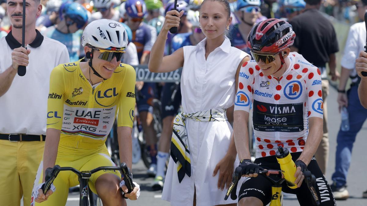 Pogacar y Vingegaard, antes de tomar salida en una etapa del Tour de Francia 2026