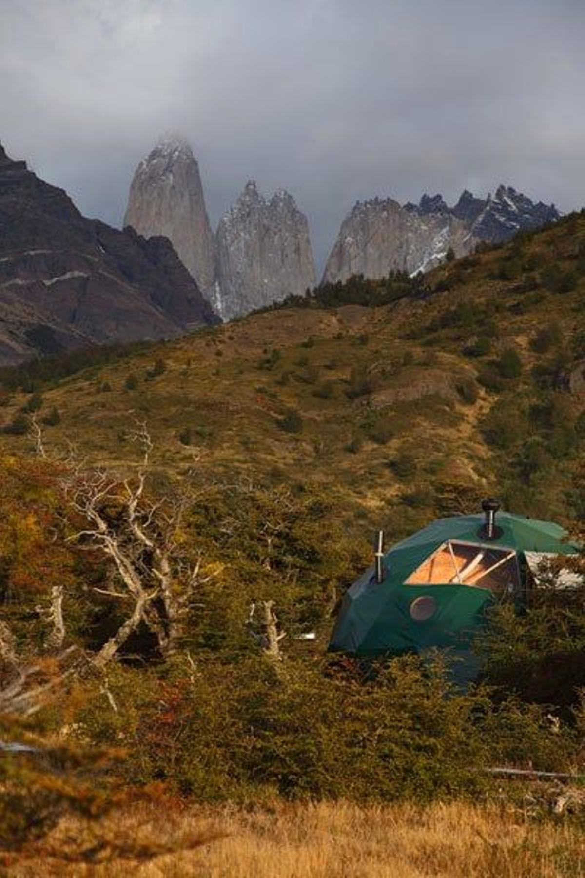 El Hotel EcoCamp Patagonia ofrece lujosas cabañas de techo acristalado que proporcionan unas vistas soberbias de las cumbres.