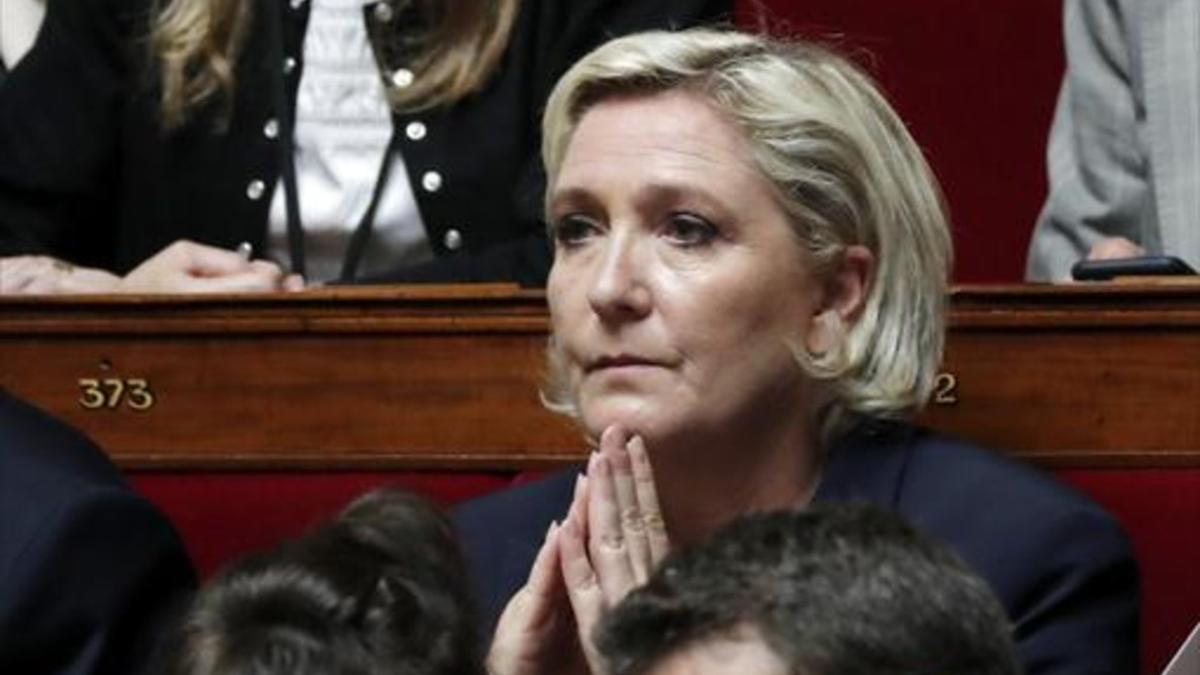 Marine Le Pen, en su escaño de la Asamblea Nacional, en el primer día de la legislatura, el pasado martes.