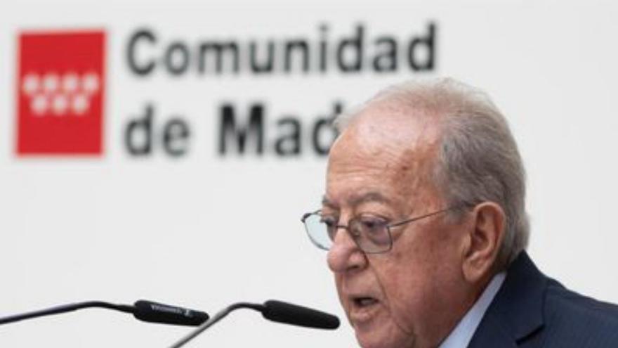 Murillo recoge el premio Médicos y Pacientes que la OMC concede a la Fundación A.M.A.