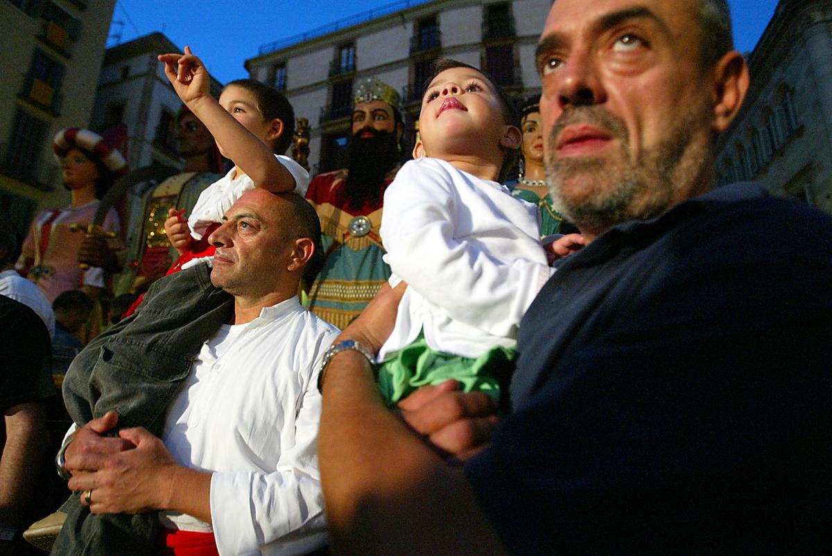 Mercè 2005. TOC D’INICI DE LA MERCE EN LA PLAÇA SANT JAUME