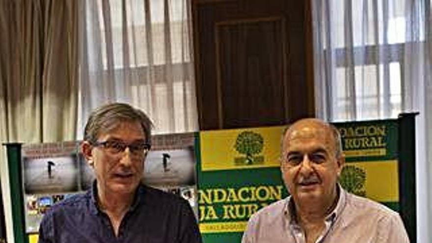 Martínez y Ferrero presentan el ciclo de cine.