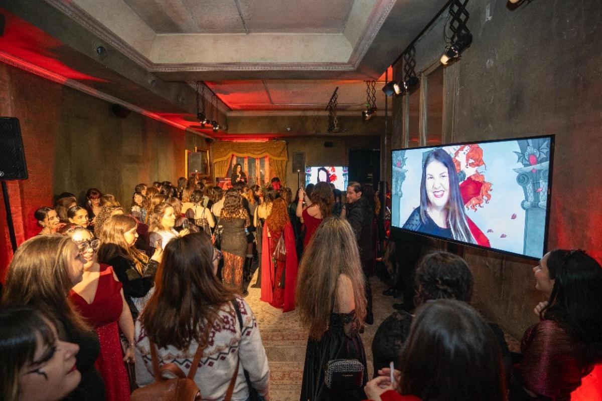 Evento en Madrid para celebrar la publicación de 'Sangre de dragón', una novela de Briar Boleyne
