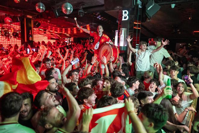 Barcelona anima a la Roja en su pase a la final
