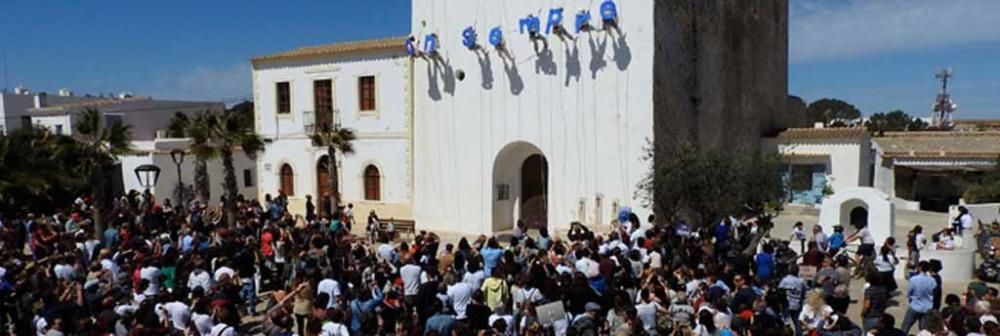 Manifestación en Formentera