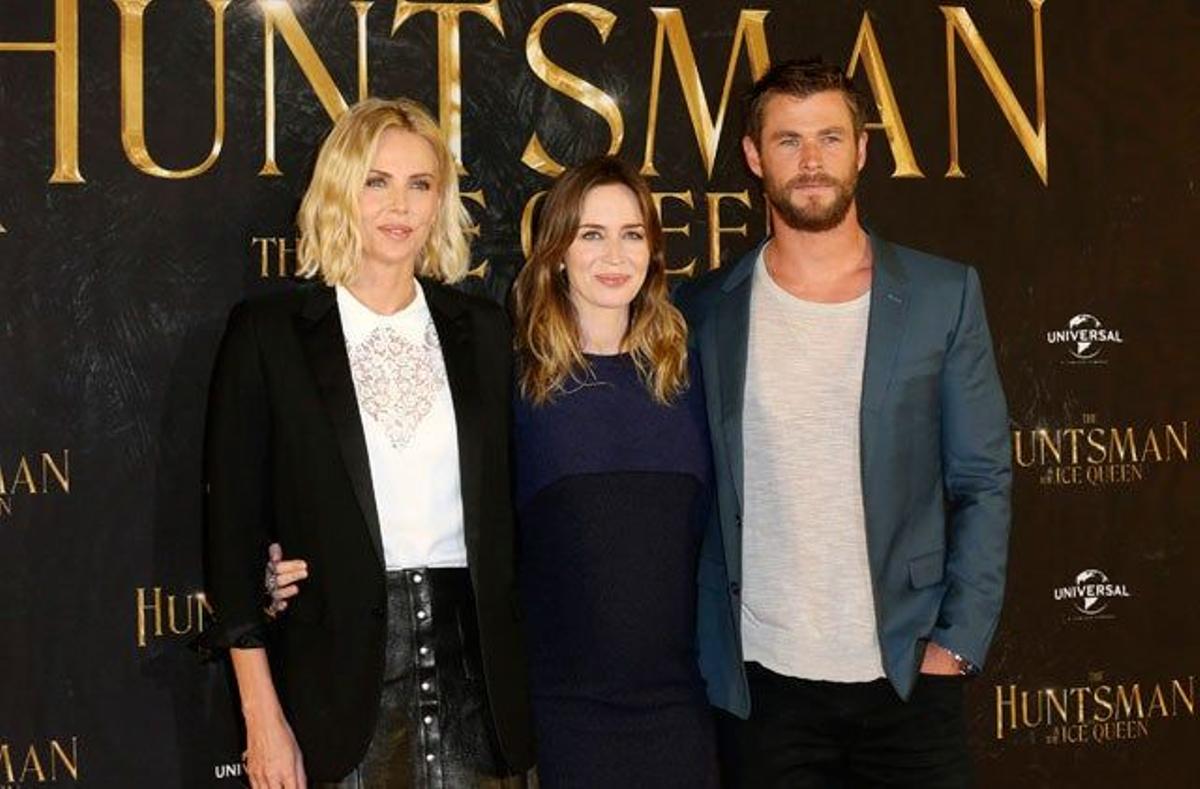 Charlize Theron, Emily Blunt y Chris Hemsworth presentan 'El cazador y la reina de hielo' en Hamburgo