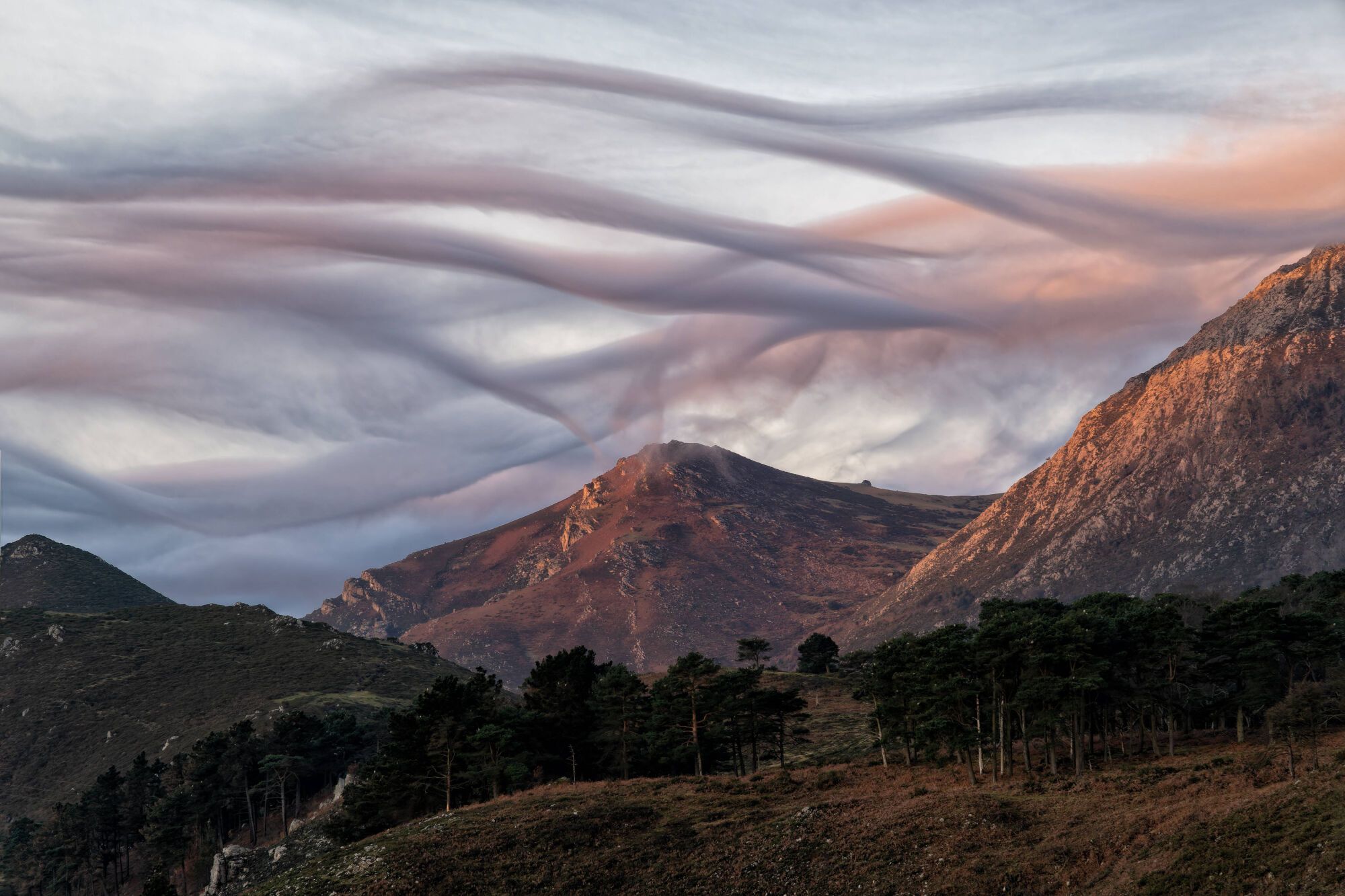 Nubes fantasma sobre el Sueve
