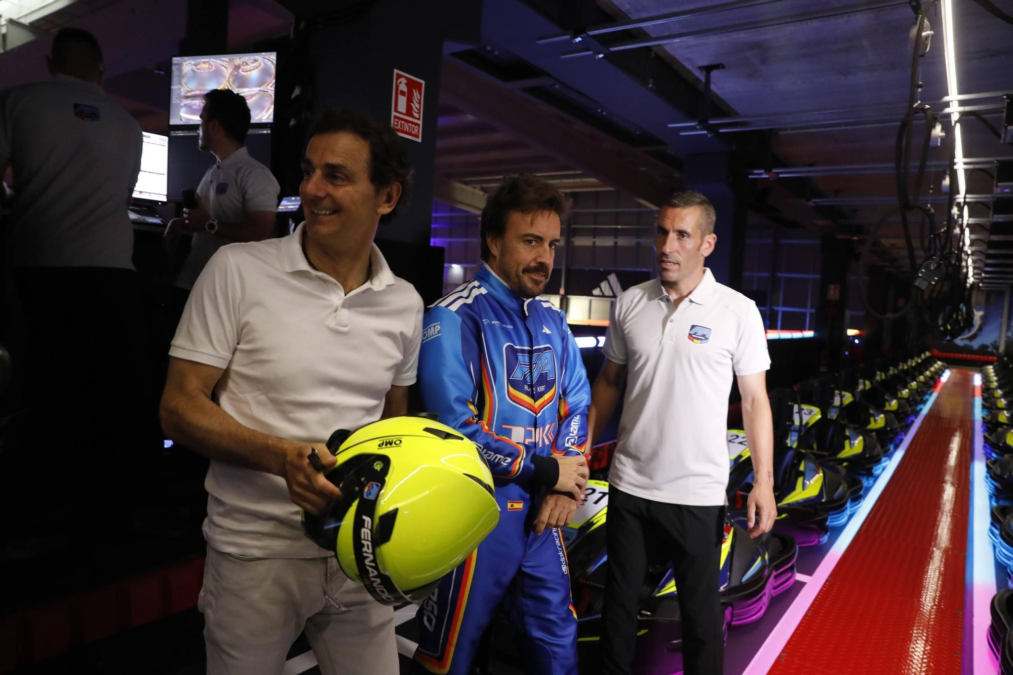 El piloto de Fórmula 1 Fernando Alonso presenta su nuevo circuito indoor de karting en La Morgal (Llanera)