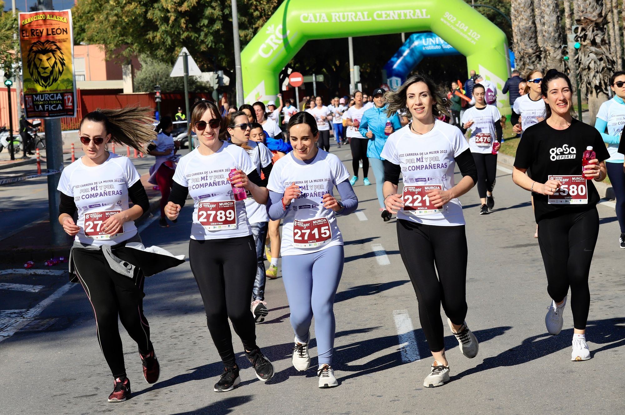 La salida y el recorrido de la Carrera de la Mujer 'inmortalizados' en imágenes