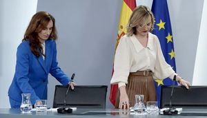 El Gobierno llama a Bildu cobarde e incompatible con la democracia ante su empuje en las encuestas