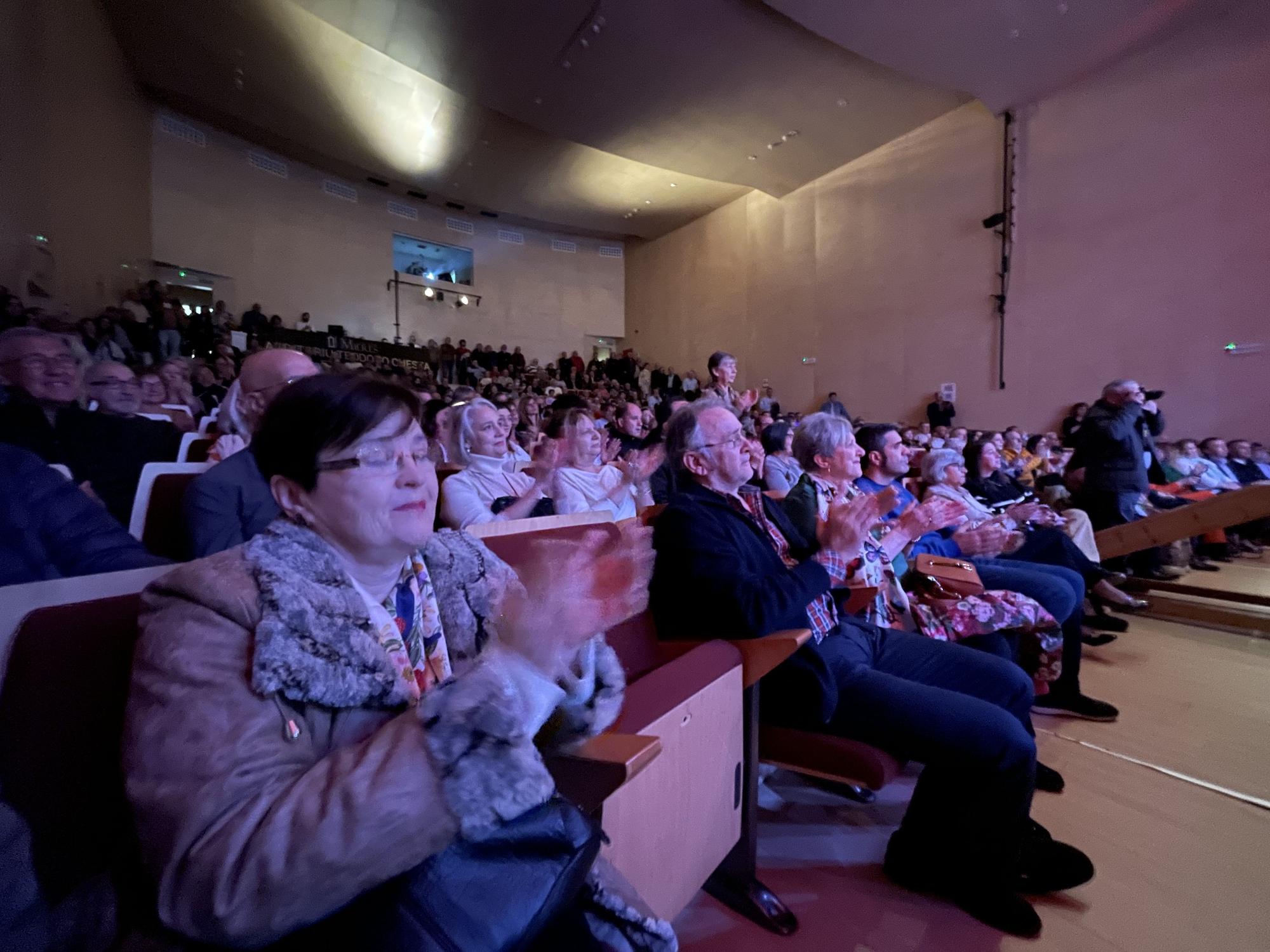 Presentación de la candidatura de Aníbal Vázquez, en el Auditorio Teodoro Cuesta de Mieres.