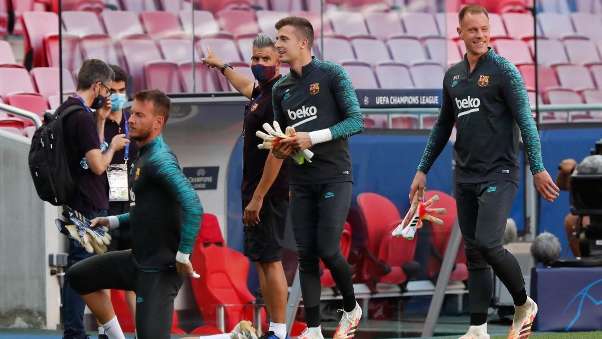 Linares - FC Barcelona | Neto hizo la esfinge: Se quedó parado observando cómo el balón se estrellaba en la cruceta
