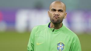 Es falso que Dani Alves se haya suicidado en la cárcel