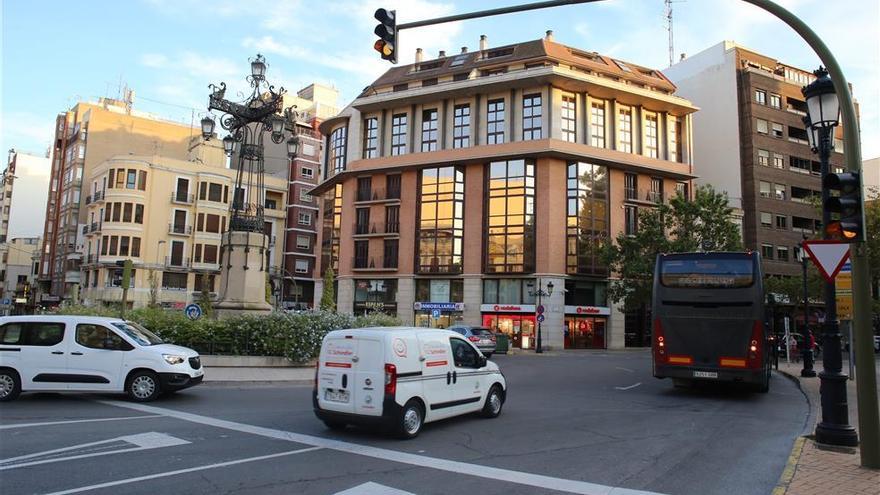 El TRAM elimina los semáforos de la Farola y la convierte en glorieta