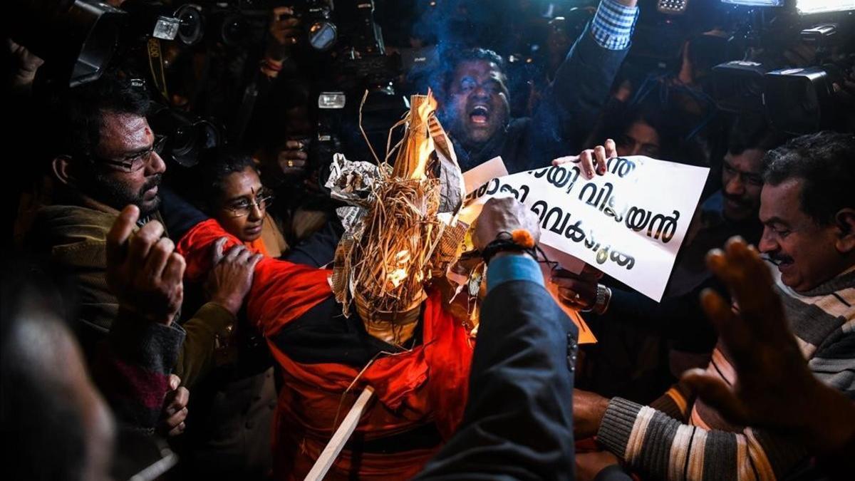 Protestas en Kerala (India) por el acceso de mujeres al templo de Sabarimala.