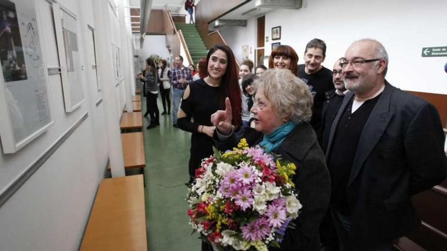 Homenaje a Manuel María en la Pablo Picasso