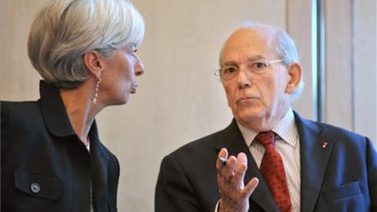 Christine Lagarde, actual directora general del FMI, con Michel Camdessus, en septiembre del 2009, en Paris.