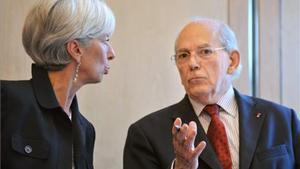 Christine Lagarde, actual directora general de l’FMI, amb Michel Camdessus, el setembre del 2009, a París.