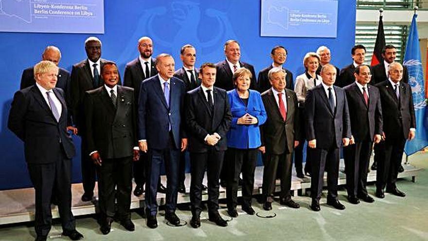 Foto de família dels participants a la conferència de Berlín.