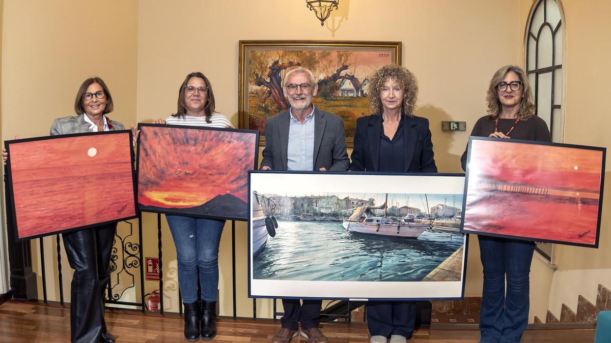 Las cuatro obras de arte donadas para recaudar dinero para la Junta Local Contra el Cáncer.