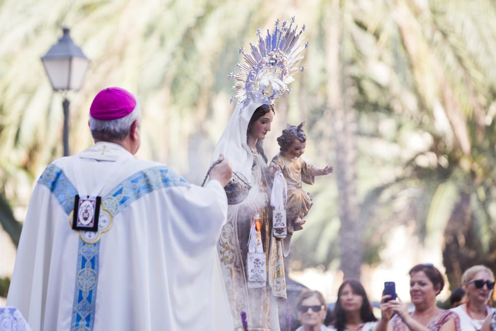 Procesión de la Virgen del Carmen en el Puerto de València