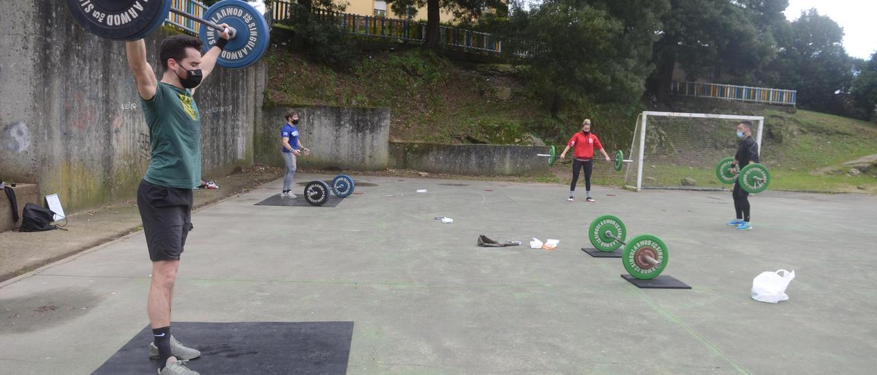 Varias personas convirtieron el parque de O Piñeiriño en zona de entrenamiento.