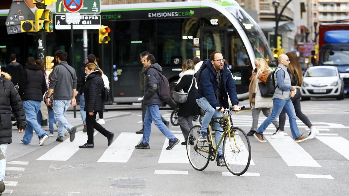 El casco obligatorio para los ciclistas es otra de las demandas de Vox.