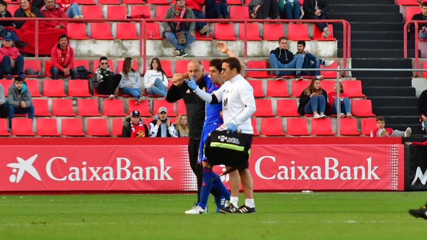 Forlín, con un golpe en la cabeza, regresó a Oviedo con el equipo