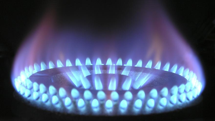 Carrefour rebaja la estufa de llama azul que mejor protege del