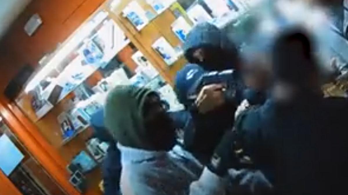 Desmantellada una «organització criminal» de robatoris violents en botigues de Badalona i Santa Coloma