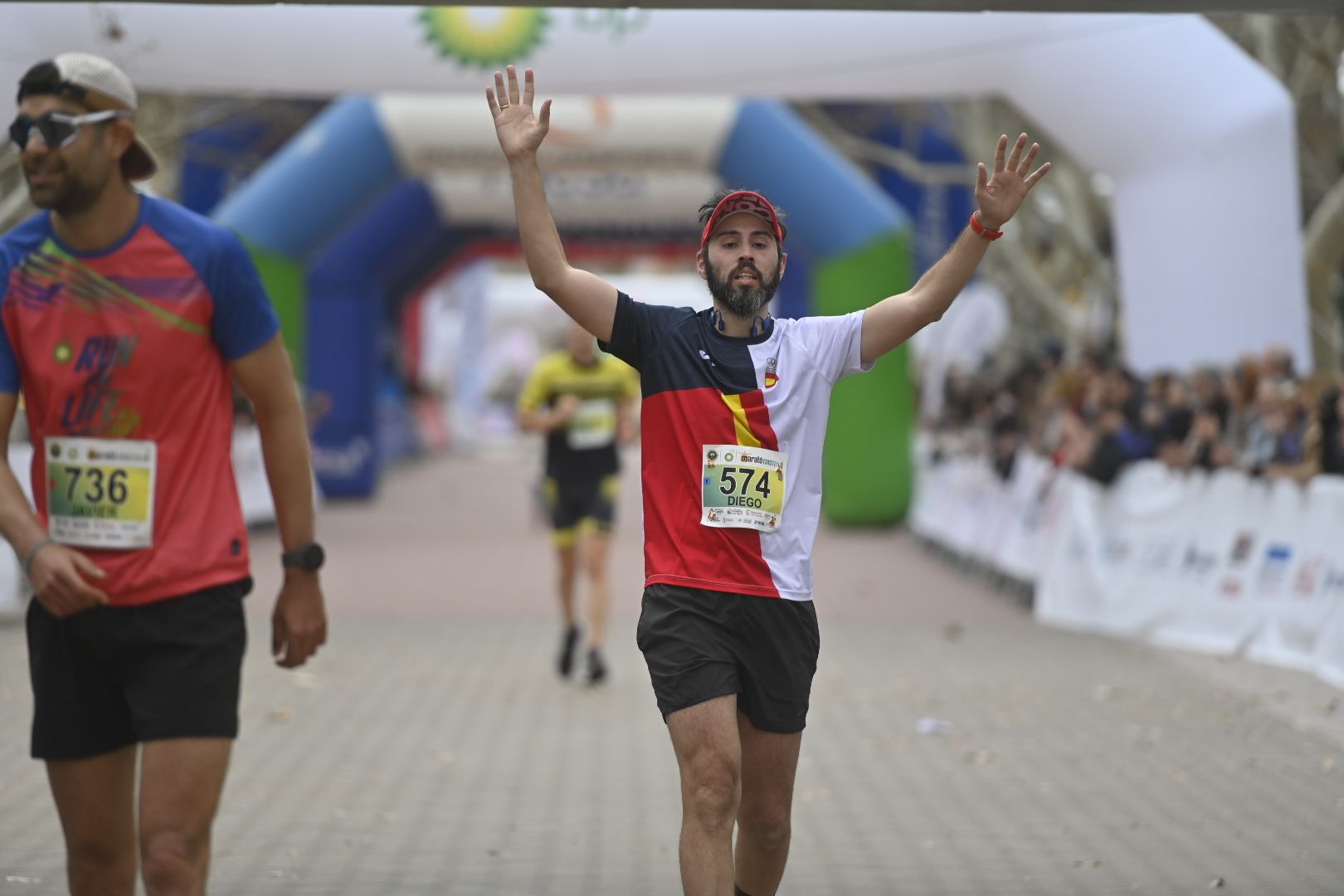 Búscate en las fotos: Las mejores imágenes del Marató bp y el 10K Facsa 2024 de Castelló