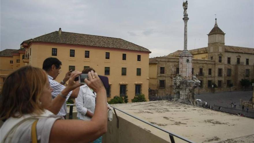 Torrico encarga informes para aclarar la propiedad del Triunfo de San Rafael