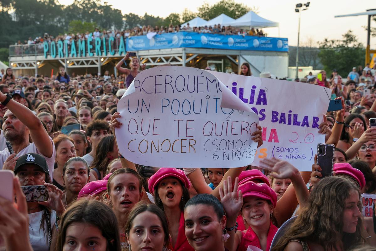 Iván Ferreiro, Emilia, Love of Lesbian, Molotow y Alcalá Norte en la segunda jornada del PortAmérica 2025