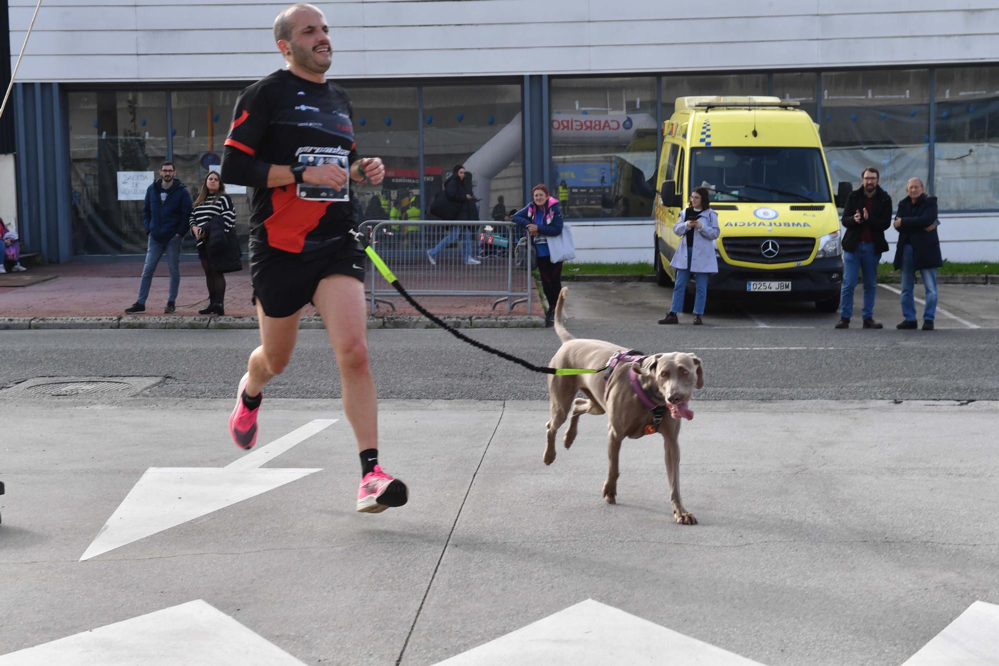 La carrera 5KM Solidarios en Agrela y con la salida en la fábrica de Estrella