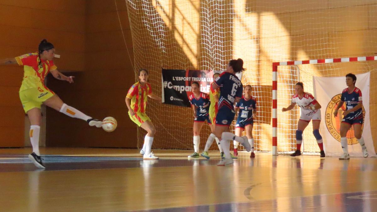 La selecció catalana femenina signa un empat i una derrota en els amistosos davant França