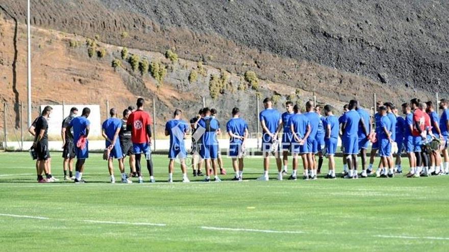 Elliot Gómez se incorpora a los entrenamientos tras superar el Covid-19