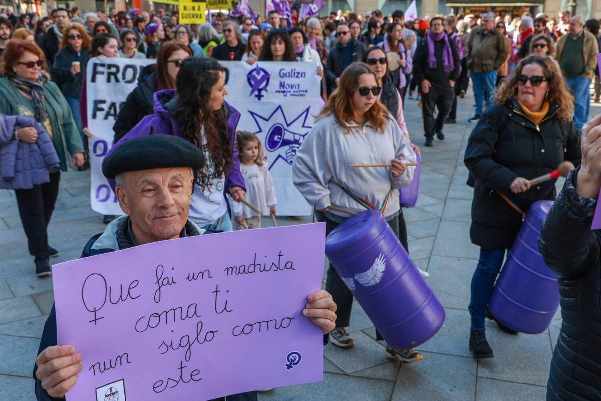 Otro momento de la manifestación en Vilagarcía.