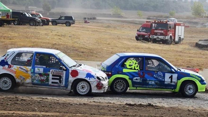 Cristian Escribano e Iván Posado, durante la carrerra de Miranda