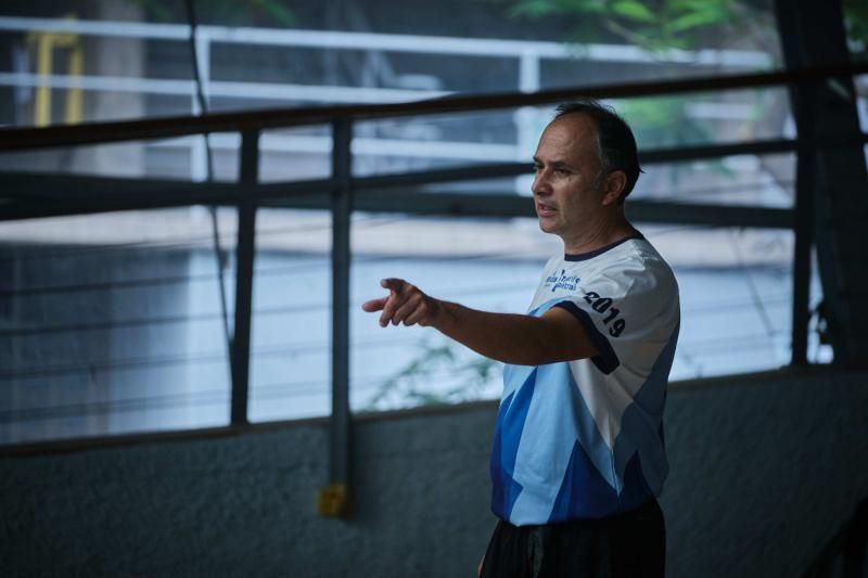 Apertura de la piscina de Santa Cruz  | 01/06/2020 | Fotógrafo: Andrés Gutiérrez Taberne