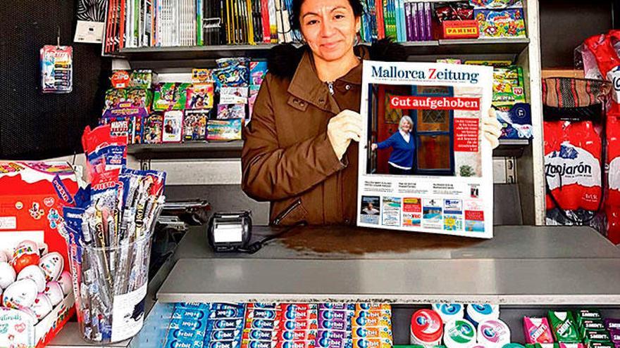 Auch sie ist eine Heldin der Arbeit: eine Kioskverkäuferin auf der Plaça d&#039;Espanya in Palma de allorca. Die Kioske dürfen auch unter dem Alarmzustand weiter geöffnet bleiben und aufgesucht werden.