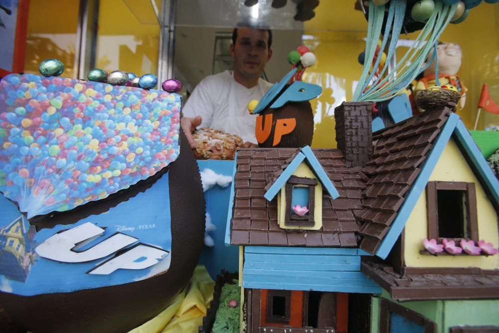 Forn de Vicent García. Primer premio de escaparate y torta de pasas y nueces.