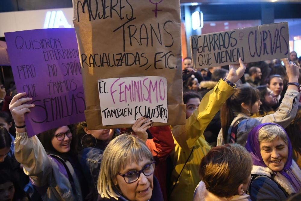 Unas 40.000 personas secundan la marcha feminista